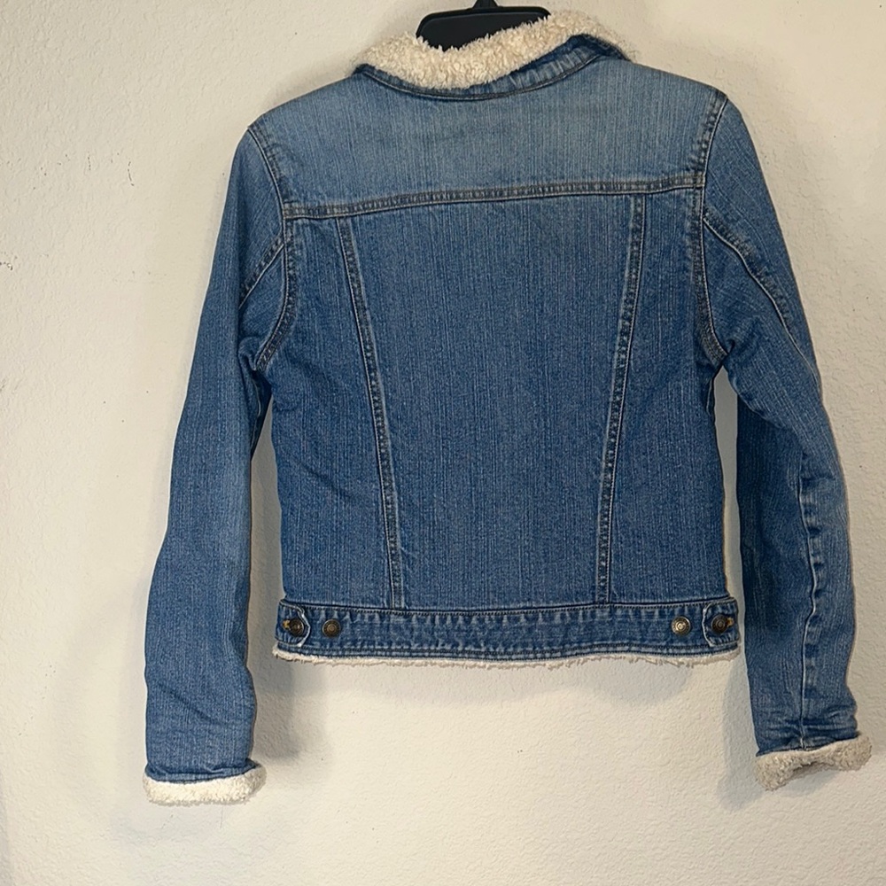 GAP Denim Jacket with Floral Embroidery and Fleece Collar - Picture 6 of 8